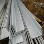 Уголок оцинкованный 20х20х4 мм Ст3 равнополочный ГОСТ 8509-93